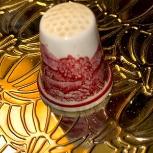 Adams Red and White Ceramic Thimble